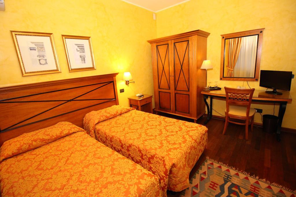 Hotel Florio Opera Palermo Central Bilik gambar